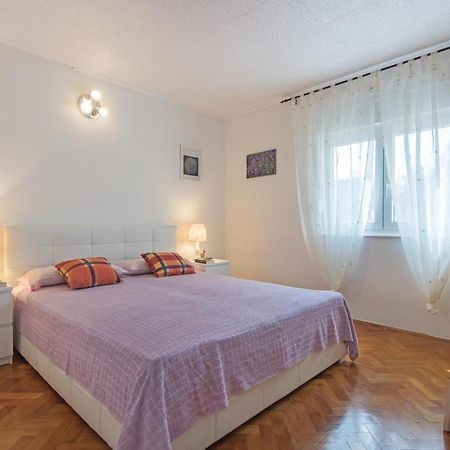 Awesome Apartment In Fazana With Wifi Zewnętrze zdjęcie