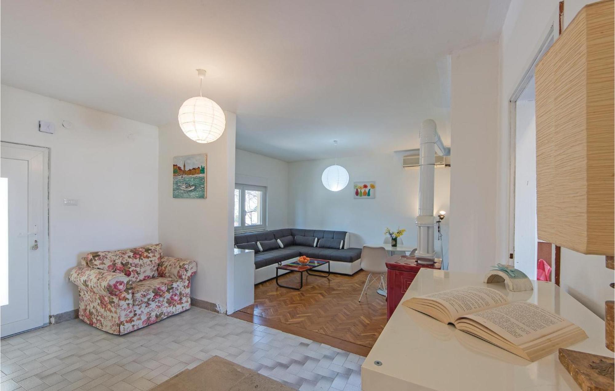 Awesome Apartment In Fazana With Wifi Zewnętrze zdjęcie
